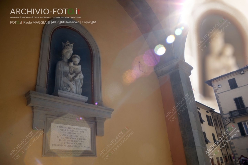 Madonna-del-Sasso-Anno-del-Signore-1347-Madonna-del-Buio-Bibbiena-Arezzo-Toscana_DSC4675_PS