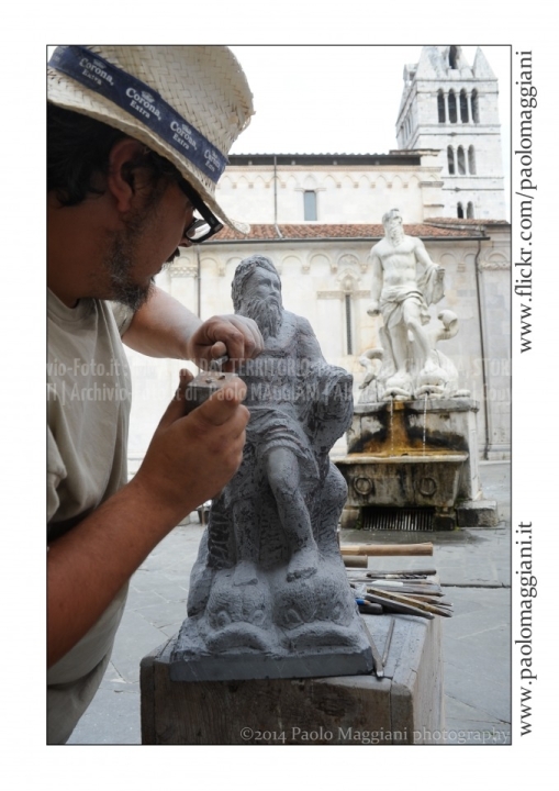 Carrara_SIMPOSIO-INTERNAZIONALE-DI-SCULTURA-A-MANO_2014-19_15136096091_o