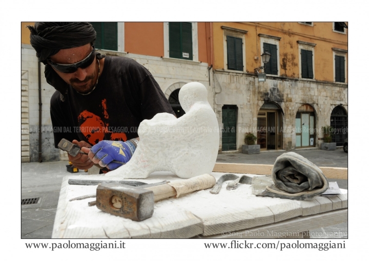 Carrara_SIMPOSIO-INTERNAZIONALE-DI-SCULTURA-A-MANO_2014-25_15136075881_o