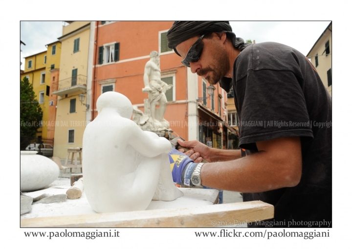 Carrara_SIMPOSIO-INTERNAZIONALE-DI-SCULTURA-A-MANO_2014-28_14952343909_o