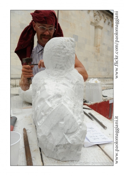 Carrara_SIMPOSIO-INTERNAZIONALE-DI-SCULTURA-A-MANO_2014-30_14952484937_o