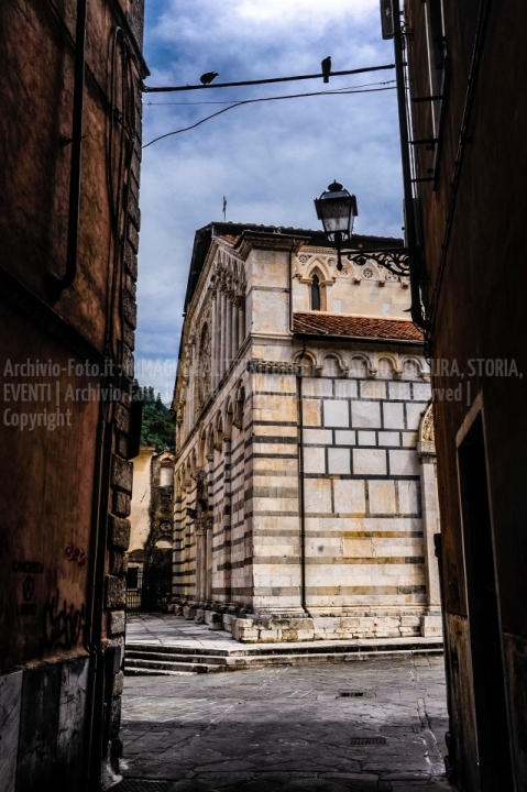 D70015_DSC7981_Paolo-Maggiani_04052015_Carrara-Duomo-marmo-pieve-S.-Andrea