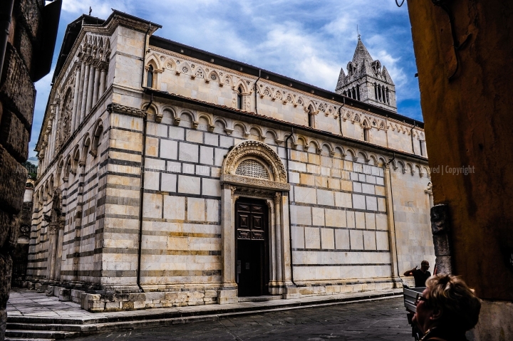 D70015_DSC7983_Paolo-Maggiani_04052015_Carrara-Duomo-marmo-pieve-S.-Andrea