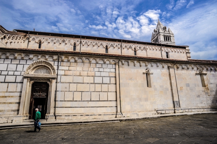 D70015_DSC7989_Paolo-Maggiani_04052015_Carrara-Duomo-marmo-pieve-S.-Andrea