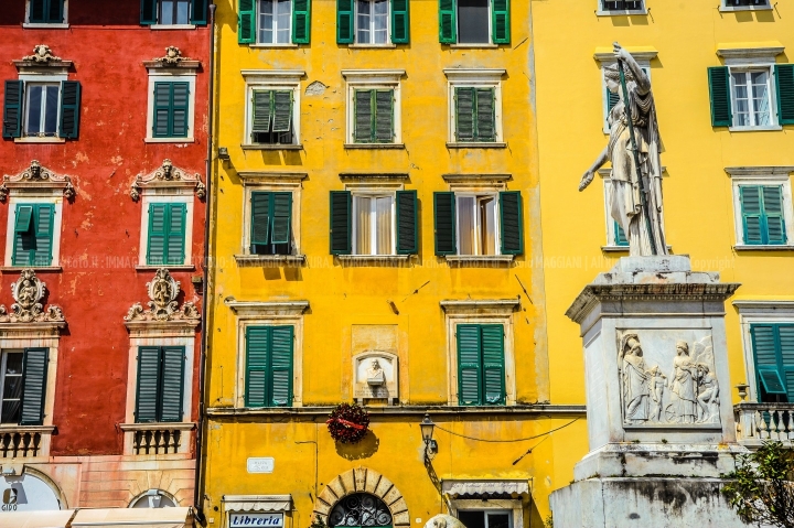 D70015_DSC7968_Paolo-Maggiani_04052015_Beatrice-DEste-Carrara-marmo-monumento-piazza-Alberica