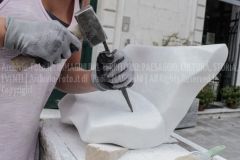 Carrara_Simposio di scultura a mano in Pza Duomo