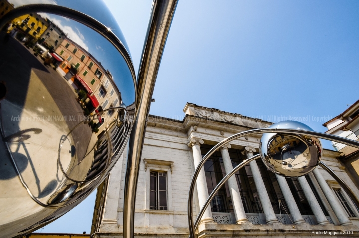 Carrara_Teatro-Animosi-2010_maggianipaolo_01_25240374875_o