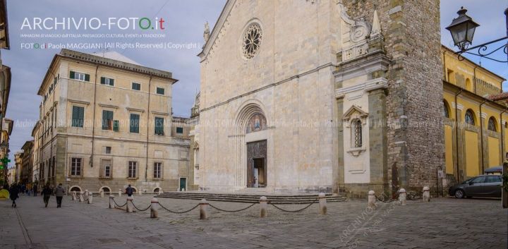 Sarzana_centro_storico_PaoloMaggiani_it_156ND70020185ND61020P_MAG1012