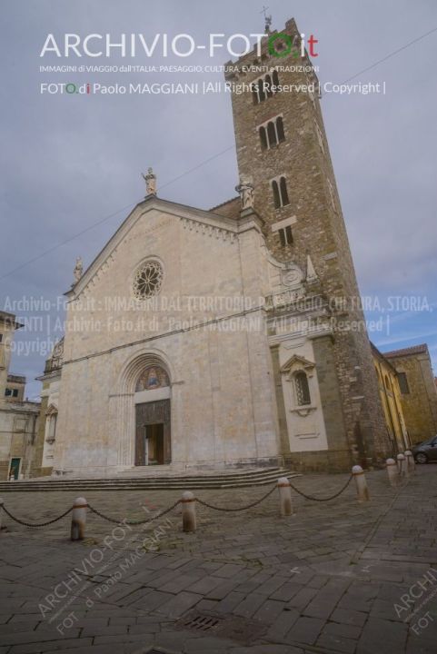 Sarzana_centro_storico_PaoloMaggiani_it_156ND70020185ND61020P_MAG1015