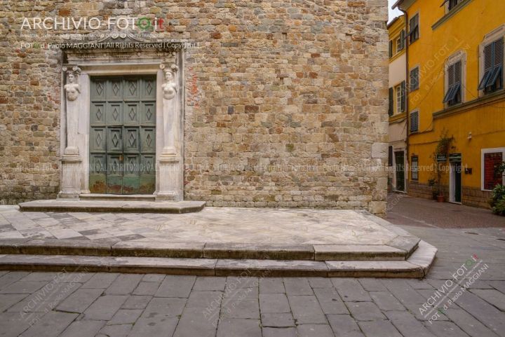 Sarzana_centro_storico_PaoloMaggiani_it_156ND70020185ND61020P_MAG1028