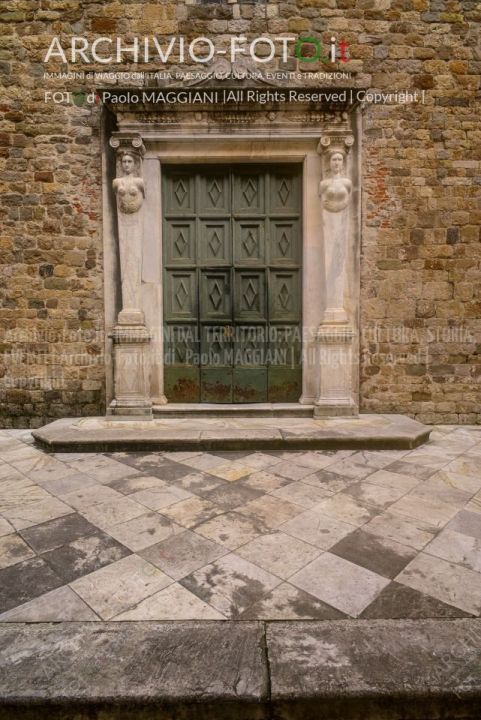 Sarzana_centro_storico_PaoloMaggiani_it_156ND70020185ND61020P_MAG1065